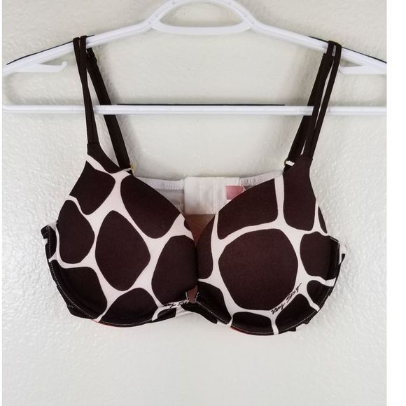 Victoria's Secret Other - Victoria Secret Very Sexy Push up Bra 36C